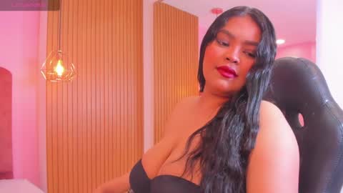 riley_dolly online show from June 8, 2:23 am