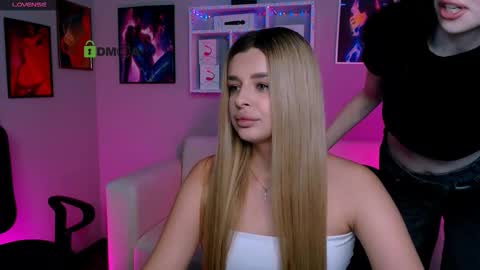 Meow online show from October 17, 7:17 pm