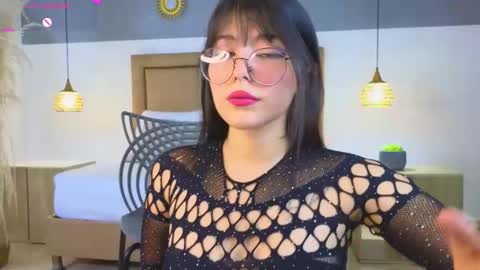 Riley Sierra online show from December 2, 12:17 pm