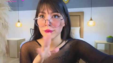 Riley Sierra online show from December 3, 12:27 pm