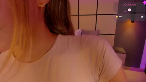 Riley Sierra online show from May 11, 2:41 pm