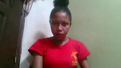 rinah654271 online show from May 22, 3:04 am