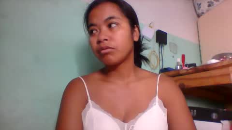 rinah856024 online show from May 8, 4:49 am