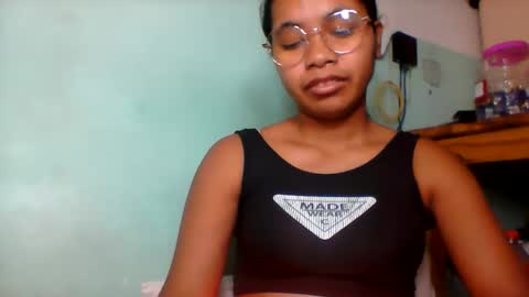 rinah856024 online show from May 29, 5:16 am