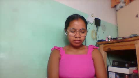 rinah856024 online show from May 14, 7:19 pm