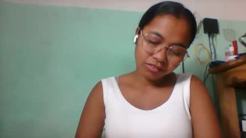 rinah856024 online show from May 11, 2:45 pm