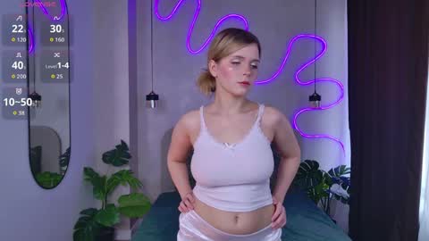 Lolli  online show from May 21, 1:53 pm
