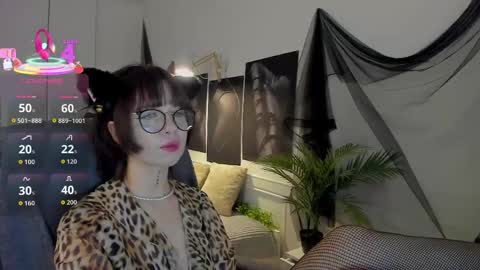 Alice online show from May 23, 9:02 pm