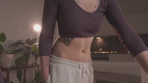 Akemi online show from February 2, 7:13 pm