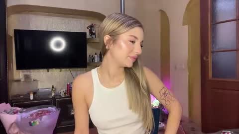 Stacy online show from July 1, 11:42 am
