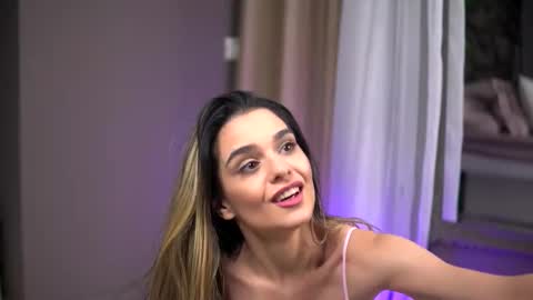 Roberta online show from January 14, 1:05 pm