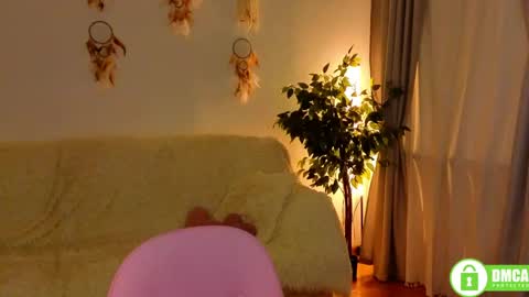rochelle_dolly online show from May 22, 9:46 pm