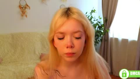 rochelle_dolly online show from May 20, 1:41 pm