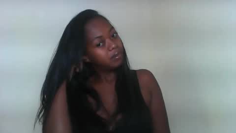 rochellinah online show from March 22, 8:20 am