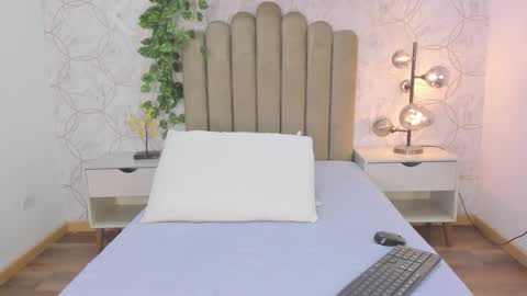   online show from January 14, 12:21 pm