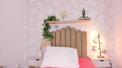   online show from November 23, 12:07 pm