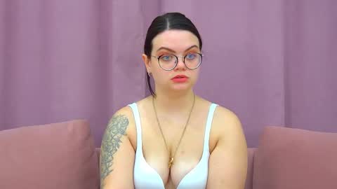 Monica online show from May 26, 6:13 am