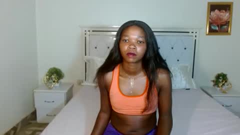 Rorenah online show from May 24, 7:02 pm