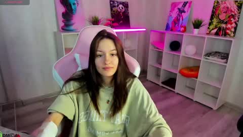 Viola online show from May 12, 8:44 am