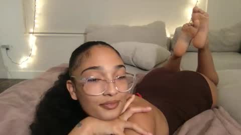 Rosalina online show from November 15, 5:52 am