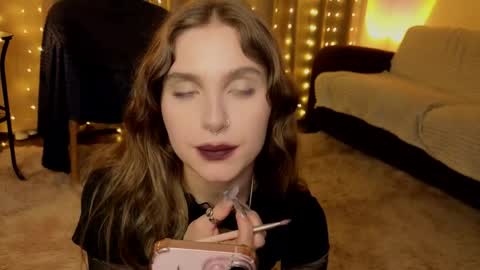 Kylie online show from May 6, 10:03 pm