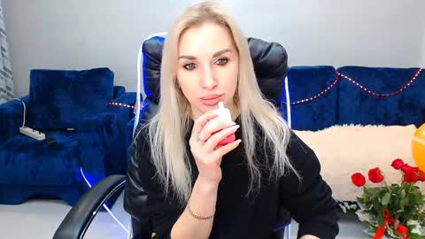 Snapshot of rose__shine chatting on February 16, 9:48 am rose shine online show from February 16, 9:48 am