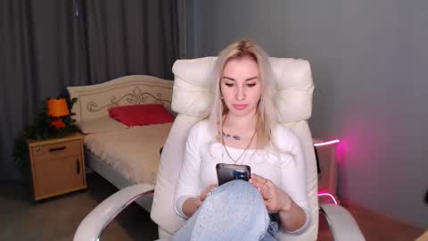 Snapshot of rose__shine chatting on February 5, 11:02 am rose shine online show from February 5, 11:02 am