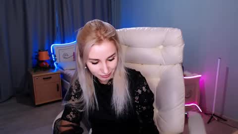 Snapshot of rose__shine chatting on December 11, 10:14 am rose shine online show from December 11, 10:14 am