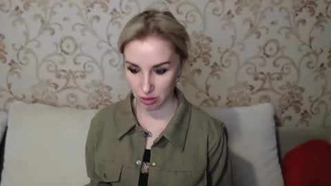 Snapshot of rose__shine chatting on January 24, 11:04 am rose shine online show from January 24, 11:04 am
