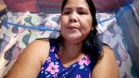 Snapshot of rose_ann123 chatting on September 15, 10:28 pm rose_ann123 online show from September 15, 10:28 pm