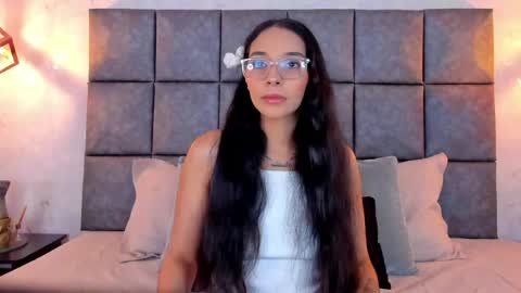 roseaurora online show from May 16, 10:36 am