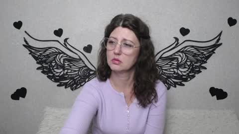 RoseHille online show from May 16, 10:36 am