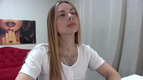 Rose Hubbard online show from November 14, 6:52 pm