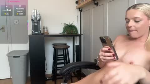 rose97 online show from July 16, 10:42 am