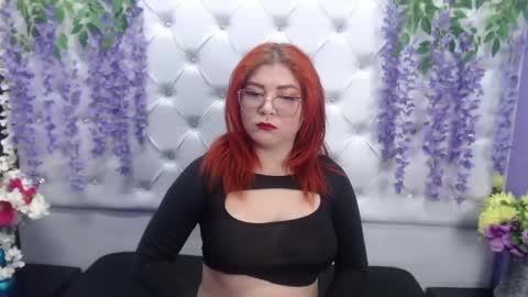 Snapshot of roselyn_arnold chatting on January 30, 1:09 pm Julieta online show from January 30, 1:09 pm