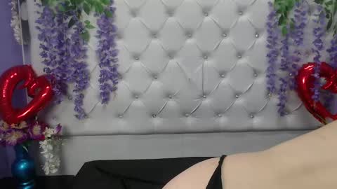 Snapshot of roselyn_arnold chatting on March 4, 1:59 pm Julieta online show from March 4, 1:59 pm