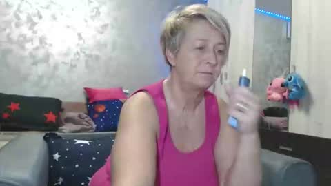 Lovepinklilly online show from March 23, 6:36 pm