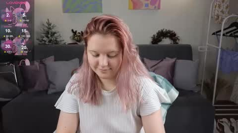 rosethomas_ online show from January 7, 9:01 am