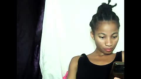 rosie6601 online show from May 8, 7:27 pm