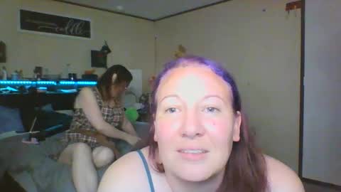 rosieraeyn94 online show from October 5, 1:32 am