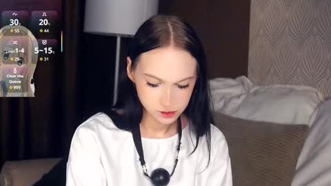 Edwina online show from November 3, 6:17 am