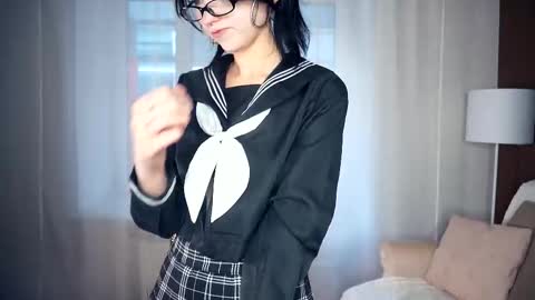 Edwina online show from October 5, 8:30 am