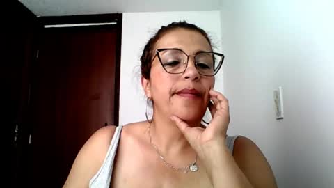 Rossana  online show from May 24, 5:56 pm
