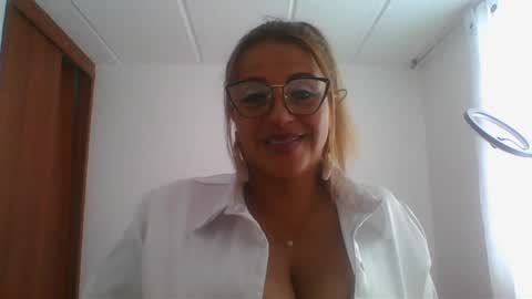 Rossana  online show from January 17, 7:38 pm
