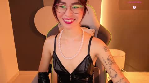 Miss Rosse online show from May 15, 2:20 pm