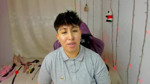 ROSSE DEMOND  online show from March 22, 9:21 pm