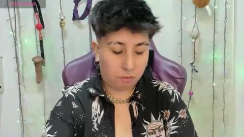 ROSSE DEMOND  online show from May 18, 1:48 am