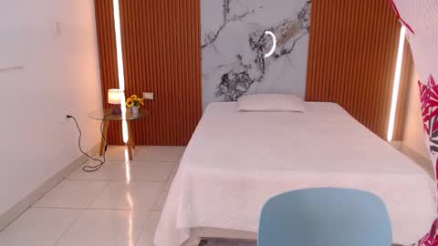 Rossi Hill online show from March 12, 11:57 am