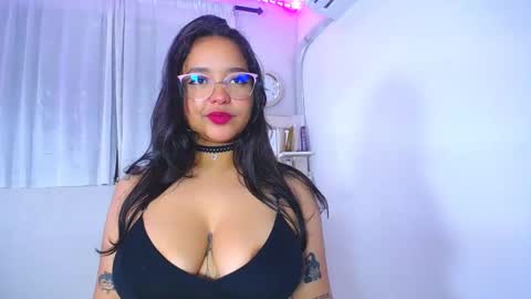 Snapshot of rous_25 chatting on December 23, 12:41 pm rous_25 online show from December 23, 12:41 pm
