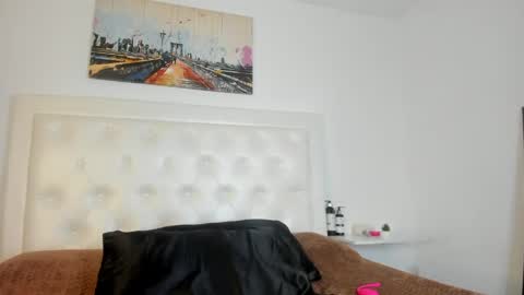 rouse_sexy_hotxx77 online show from May 23, 1:37 am